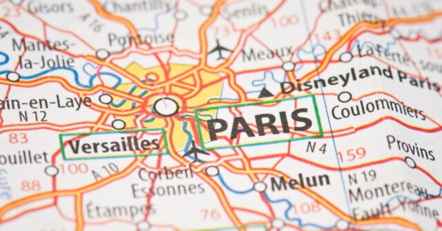 A detailed version of a map of Paris.